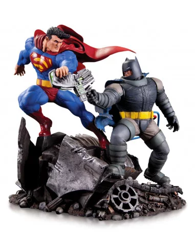 es::DC Comics Estatua Mini Battle Batman vs. Superman 16 cm