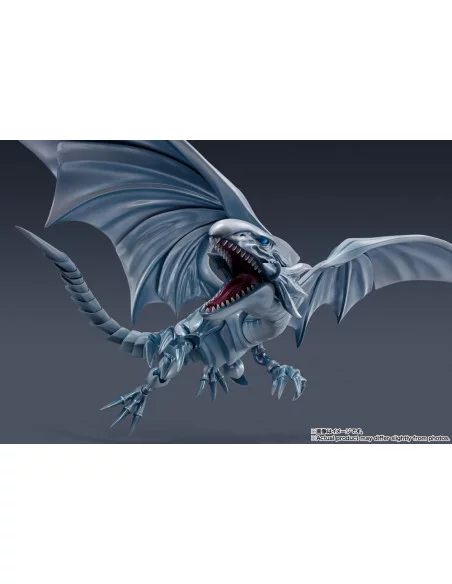 es::Yu-Gi-Oh! Figura S.H. MonsterArts Blue-Eyes White Dragon 22 cm