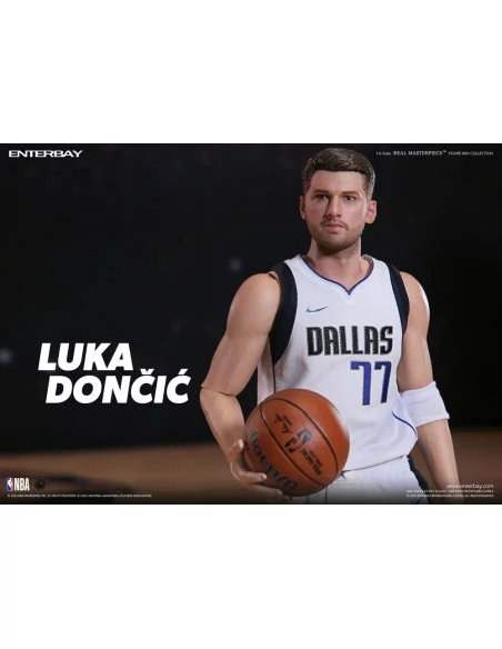 NBA Collection Figura Real Masterpiece 1/6 Luka Doncic 30 cm