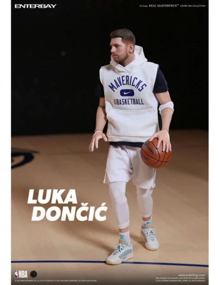 NBA Collection Figura Real Masterpiece 1/6 Luka Doncic 30 cm