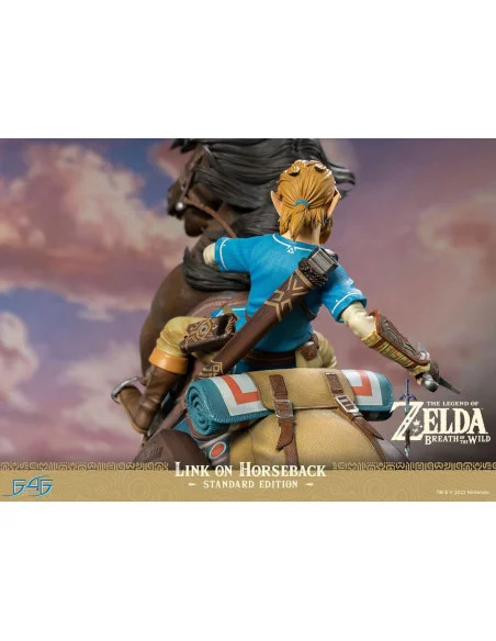 The Legend of Zelda Breath of the Wild Estatua Link on Horseback 56 cm