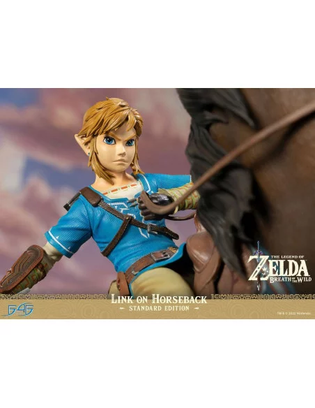 The Legend of Zelda Breath of the Wild Estatua Link on Horseback 56 cm