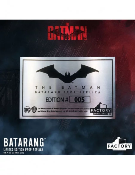 The Batman Réplica 1/1 Batarang Limited Edition 36 cm