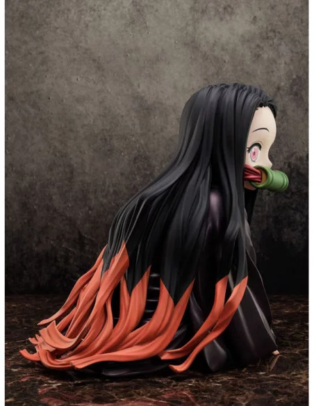 Demon Slayer: Kimetsu no Yaiba Estatua Big Size Nezuko in a Box 44 cm