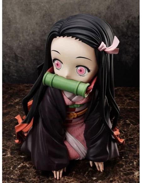 Demon Slayer: Kimetsu no Yaiba Estatua Big Size Nezuko in a Box 44 cm