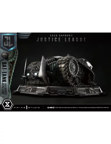 Zack Snyder's Justice League Diorama Museum Masterline Bat-Tank 36 cm