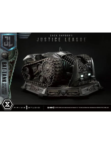 Zack Snyder's Justice League Diorama Museum Masterline Bat-Tank 36 cm