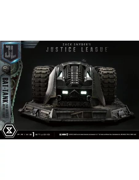 Zack Snyder's Justice League Diorama Museum Masterline Bat-Tank 36 cm