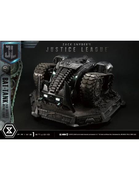 Zack Snyder's Justice League Diorama Museum Masterline Bat-Tank 36 cm