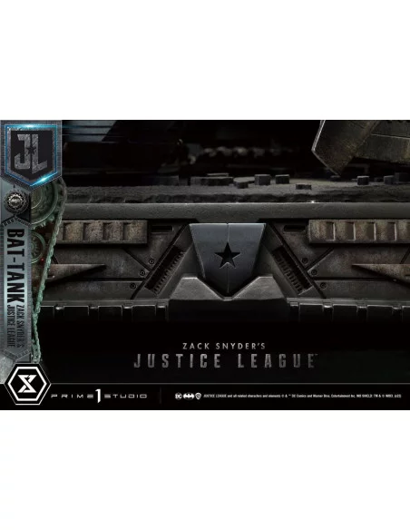 Zack Snyder's Justice League Diorama Museum Masterline Bat-Tank 36 cm