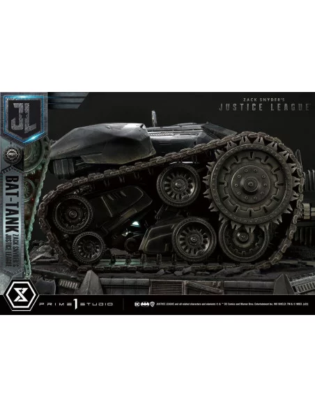 Zack Snyder's Justice League Diorama Museum Masterline Bat-Tank 36 cm