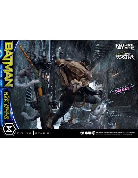 DC Comics Estatua 1/4 Batman Dark Detective Tactical Coat Concept Design by Dan Mora Deluxe Bonus Version 59 cm