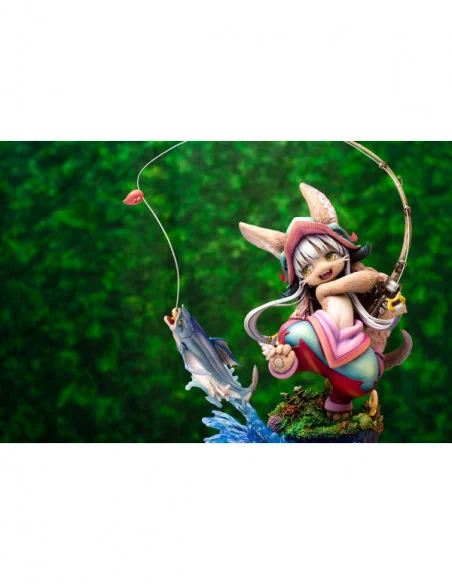 Made in Abyss Estatua PVC 1/8 Nanachi Gankimasu Fishing 23 cm