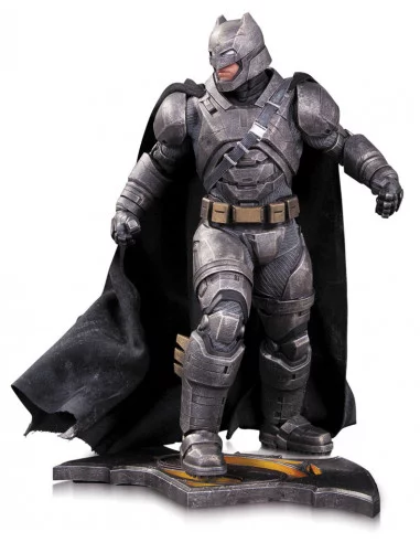 es::Batman vs Superman El Amanecer de la Justicia Estatua Armored Batman 32 cm