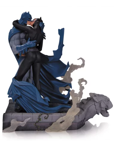 Batman Hush: Estatua Batman & Catwoman Kiss-10